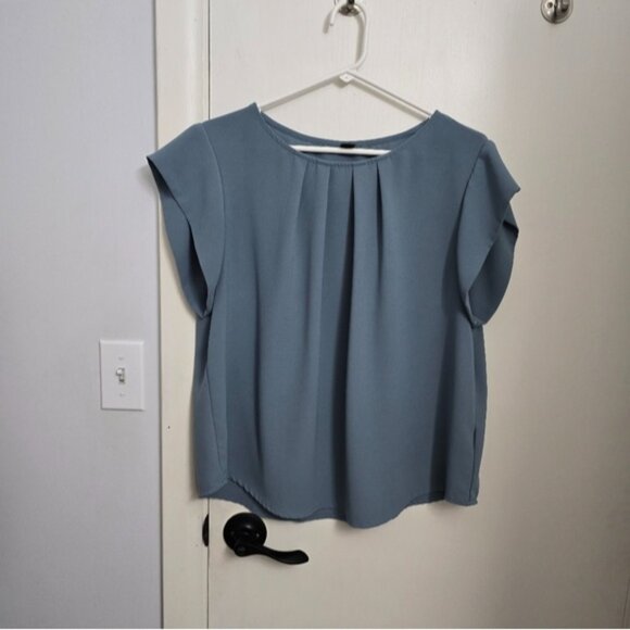 Women's Blouse - Picture 1 of 4